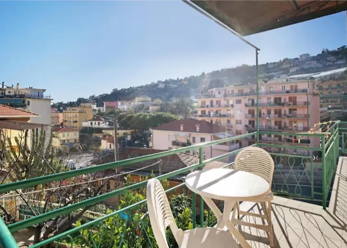 Casa Sanremo Tiziano Parking Gratis Spiaggia 15 Minuti A Piedi